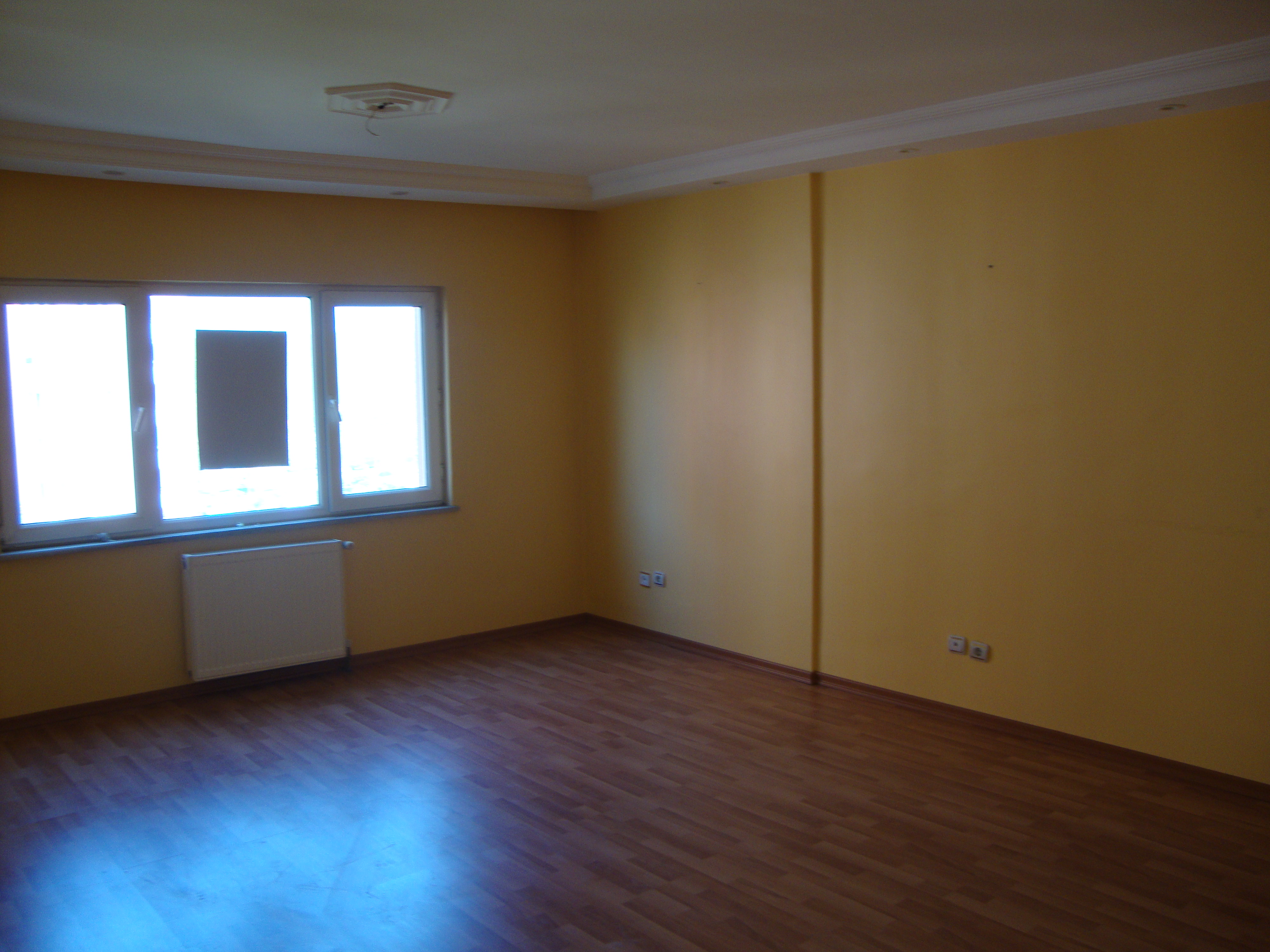Başakşehir 4.etap kapalı pazar yanı yüksek giriş 3+1 125m2 BOŞ - Fotoğraf 3