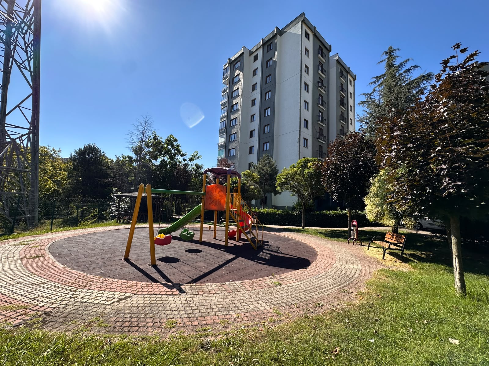 Başakşehir 5.etap yeniköy sitesi 4.kat 4+1 193m2 vadi manzaralı - Fotoğraf 3
